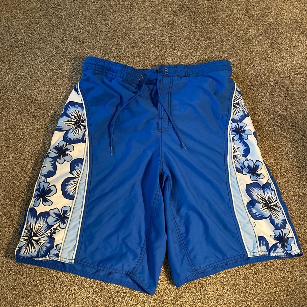 Men’s Medium Blue Hawaiian Print Swim Trunks